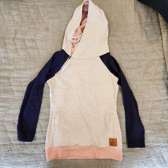 & Colorblock Hoodie with Pocket Small - Picture 2 of 8